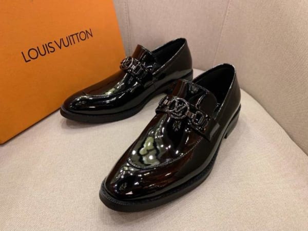 Giày lười Louis Vuitton đế cao họa tiết da bóng đế cao GLLV21