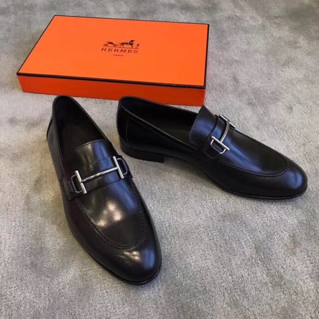 Giày lười Hermes siêu cấp da trơn họa tiết khóa ngang màu đen GLHM11