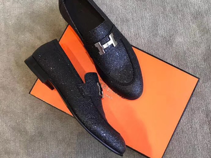 Phân biệt giày Hermes nam chính hãng và giày Hermes fake