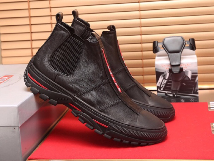 Top 5 mẫu giày sneaker Prada bạn không thể bỏ qua