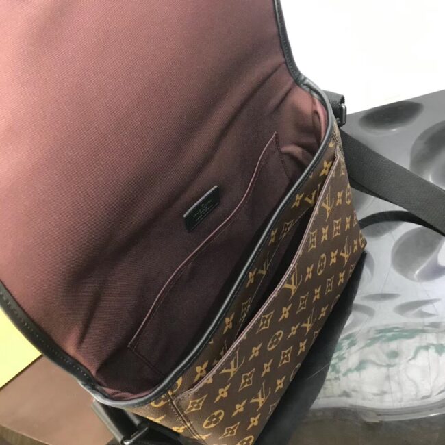 Túi đeo chéo Louis Vuitton like au hoạ tiết hoa nâu TNLV02