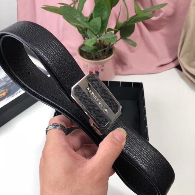 Thắt lưng Montblancn siêu cấp nam mặt vuông họa tiết chữ TLM13