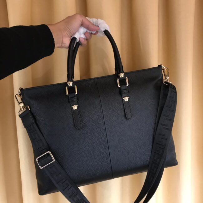Túi xách nam Versace siêu cấp da nhăn logo vàng TNV10