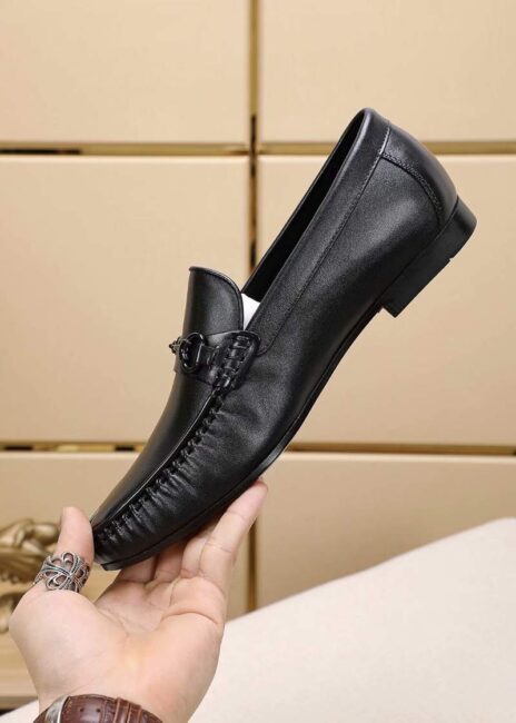 Giày lười Gucci siêu cấp đế cao họa tiết logo ngang màu đen GLGC21