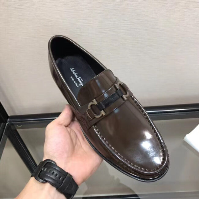 Giày lười Salvatore Ferragamo siêu cấp họa tiết logo màu nâu GNSF02