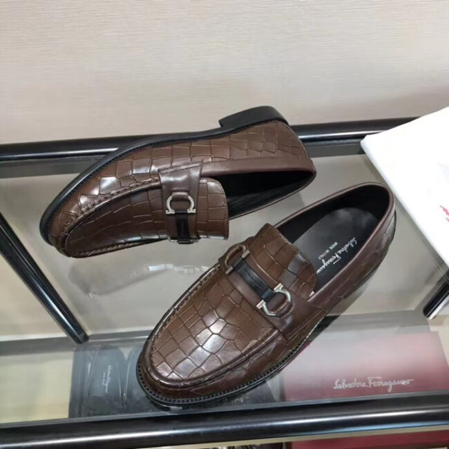 Giày lười Salvatore Ferragamo siêu cấp họa tiết da rạn màu đen GNSF06
