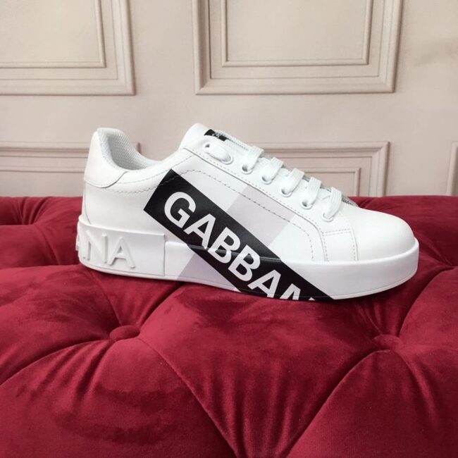 Giày nam Dolce Gabbana siêu cấp họa tiết chữ màu trắng GND03