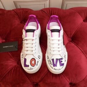 Giày sneaker Dolce Gabbana họa tiết chữ LOVE GND07