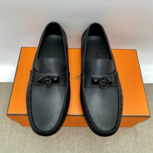 Giày lười Hermes like auth họa tiết móc tròn full đen GLH23