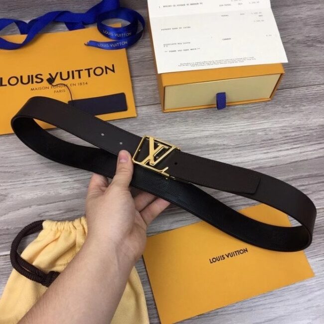 Thắt lưng Louis Vuitton hoạ tiết caro dập chìm logo lồng vàng TLLV32