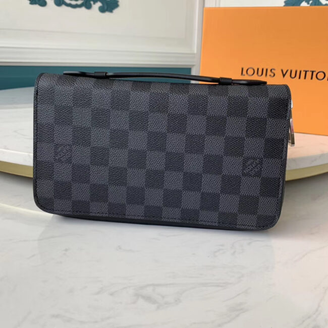 Ví nam Louis Vuitton like au cầm tay có quai hoạ tiết caro đen VNLV58