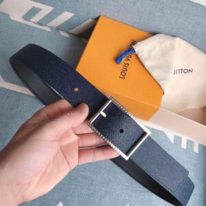 Thắt lưng Louis Vuitton like au mặt khóa kim chữ nhật viền khắc logo trắng TLLV21