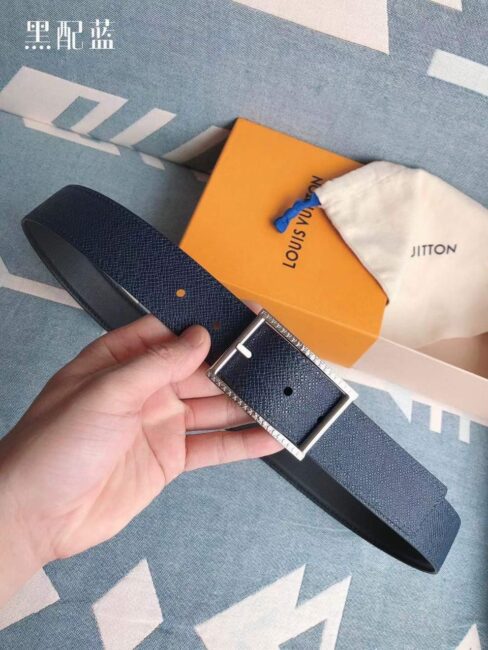 Thắt lưng Louis Vuitton like au mặt khóa kim chữ nhật viền khắc logo trắng TLLV21
